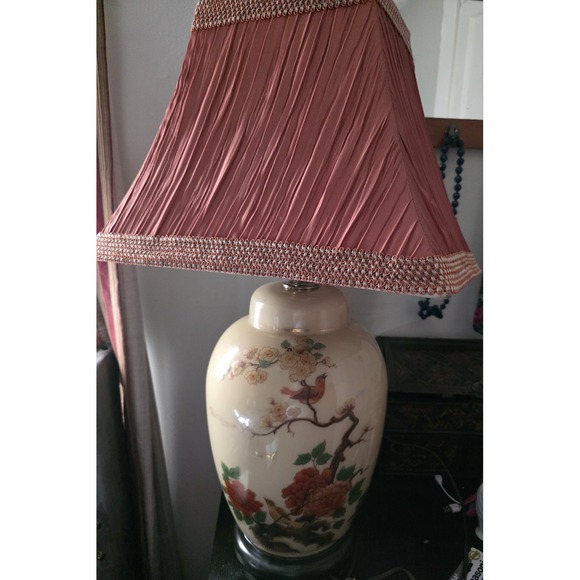 The Unbranded Brand Other - Vtg Asian Hand painted Glass Birds & Flowers Ginger Jar Table Lamp 30"